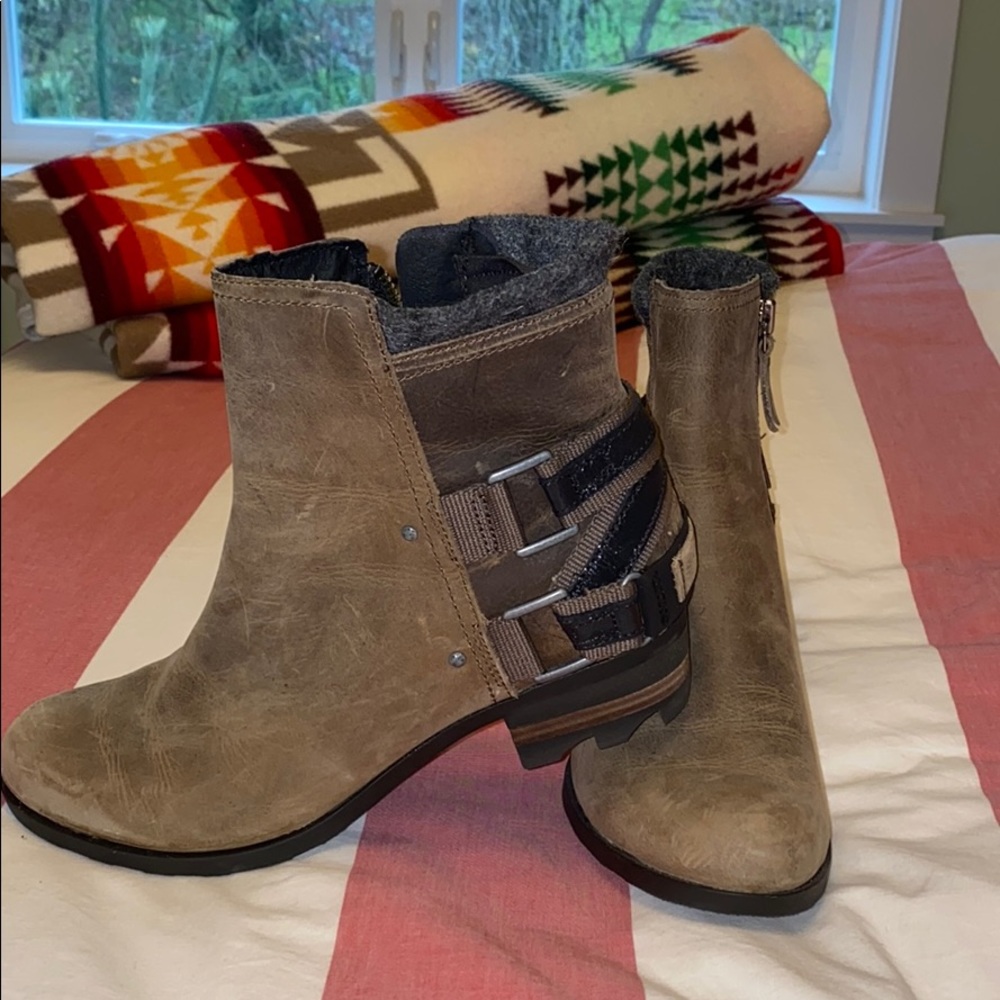 Sorel ankle leather ankle boot